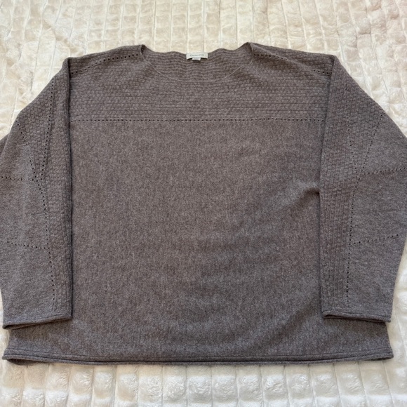 Garnet Hill Medium 100% Cashmere Purple Gray Sweater ~ Classic Minimalist - Picture 4 of 8